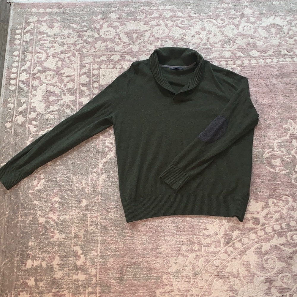 Banana Republic Pull Over